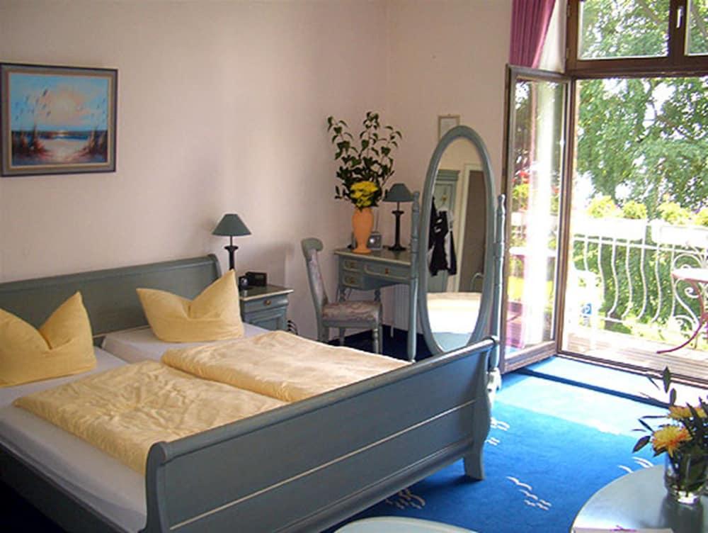 هوتل سيريزيدنز جيسندبرون