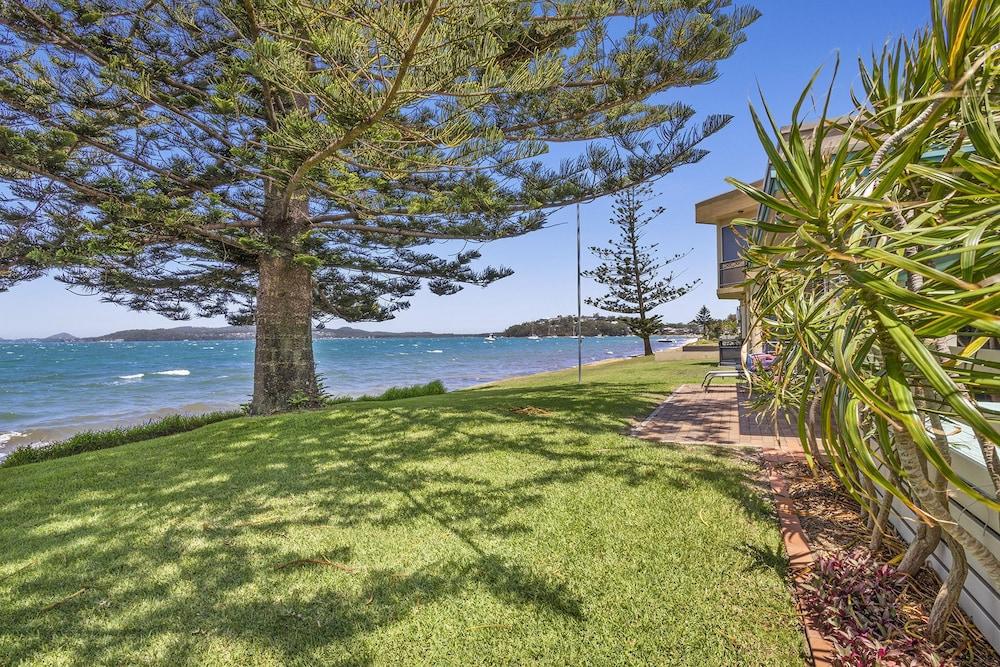 Seaview Cresent, 4 Beach