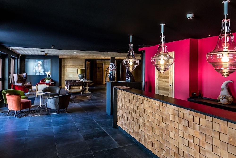 أوتل داريا آي نور باي ليس إتينسيلي منطقة الاستقبال