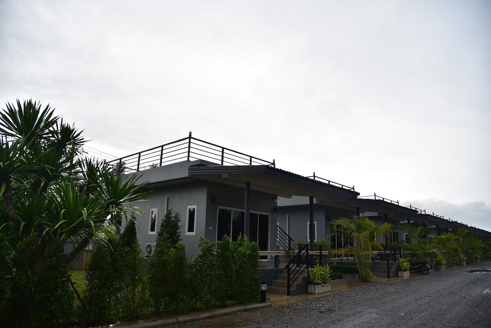 SP View Resort Exterior