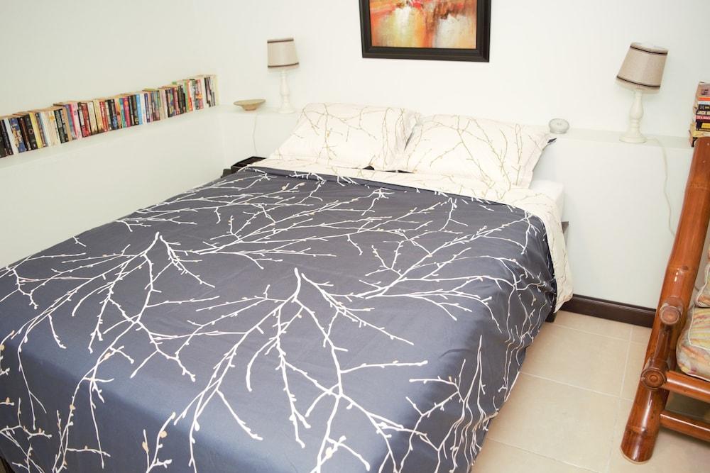 New Kingston Guest Apt at Evans Room