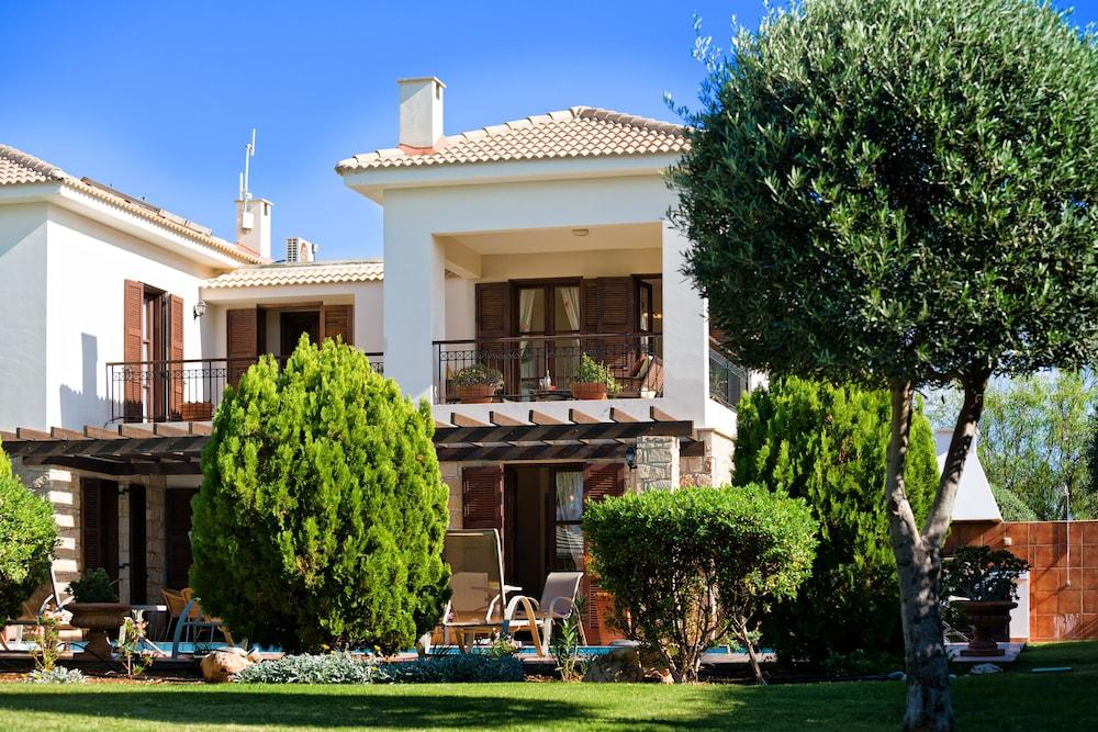 3 بد روم فيلا أناريتا 64 ويذ برايفتل شيبد بول، بيوتيفول جاردنز، نير ريزورت فيليدج سكوير المنطقة الخارجية