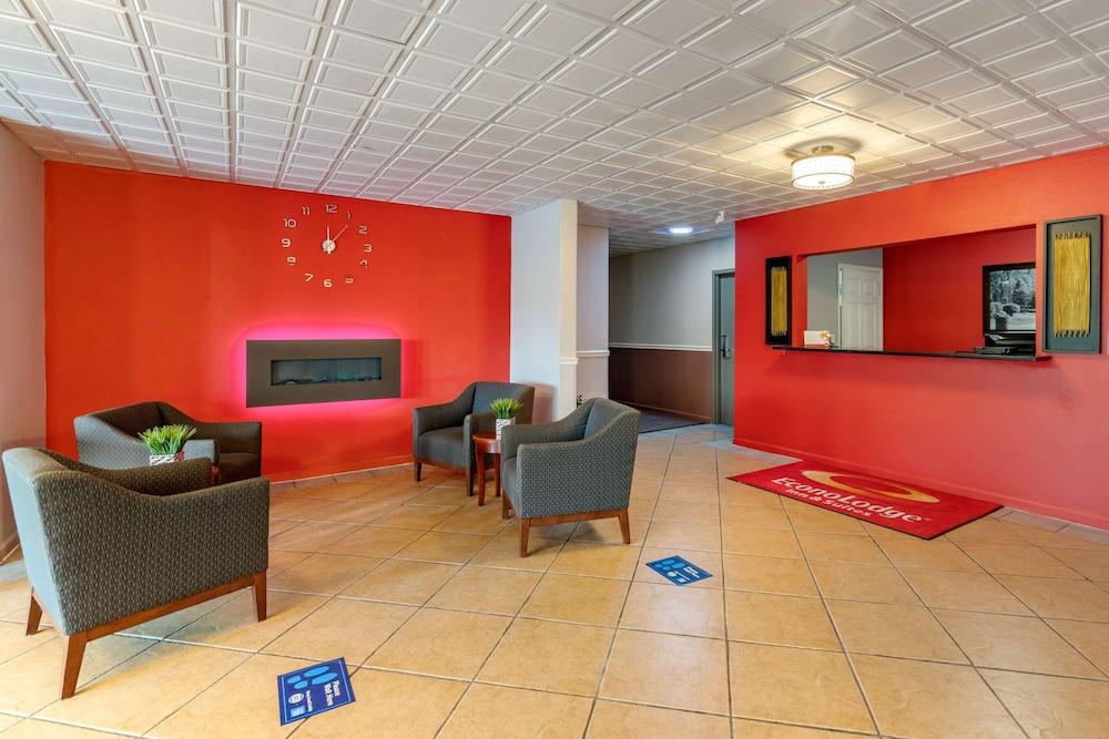 إيكونو لودج آند سويتس جرانيت سيتي الردهة