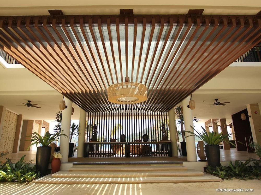 Pangulasian Island Resort Lobby