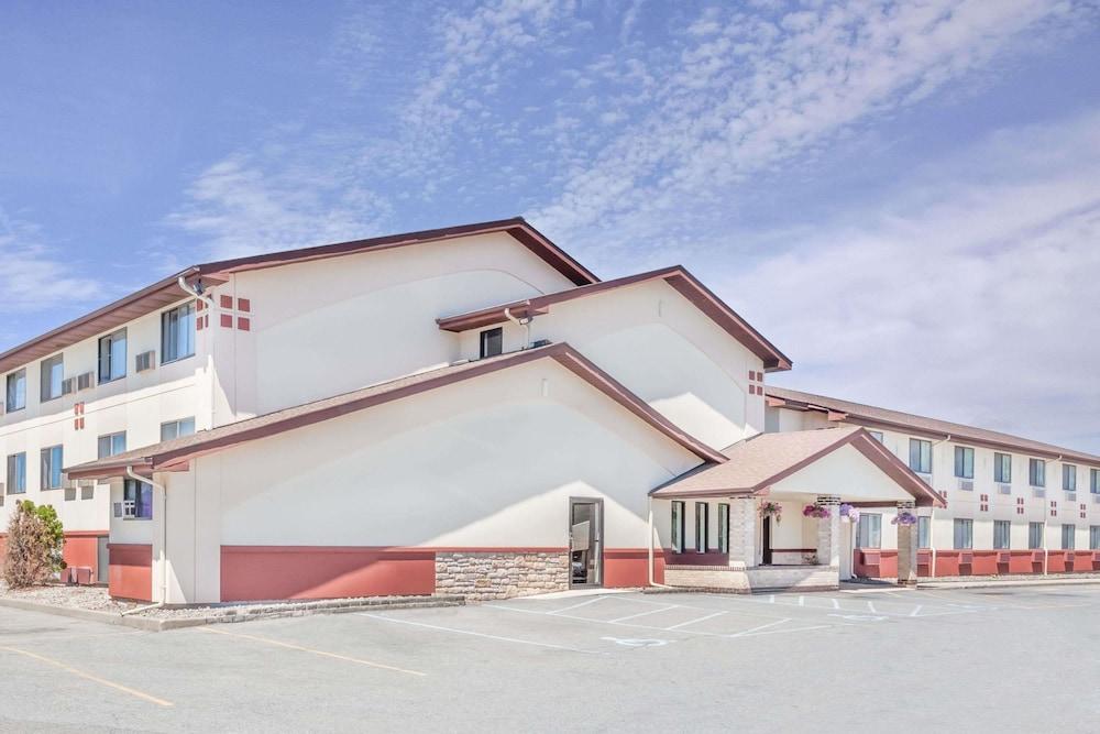 سوبر 8 باي ويندام مونتغومري مايبروك الصورة الأساسية