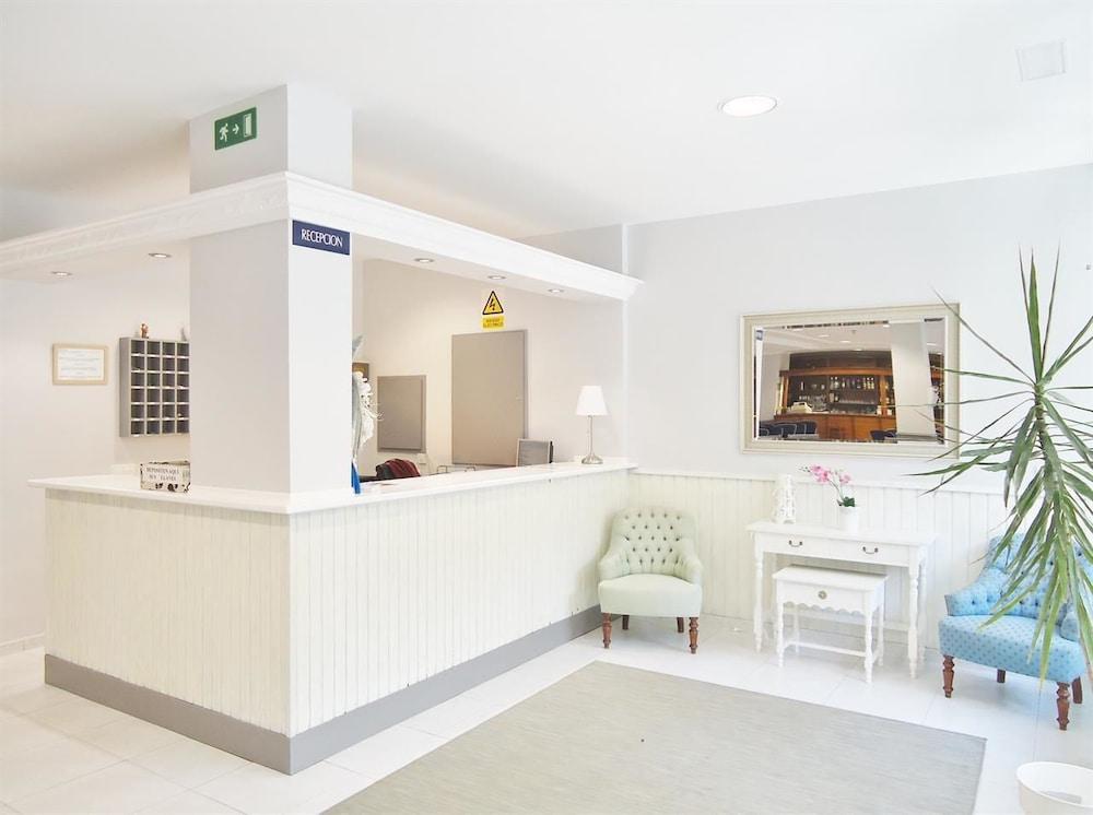 هوتل برادومين منطقة الاستقبال