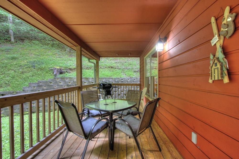 كانتري رودز باي هوني بير كابينز تفاصيل الفندق من الخارج