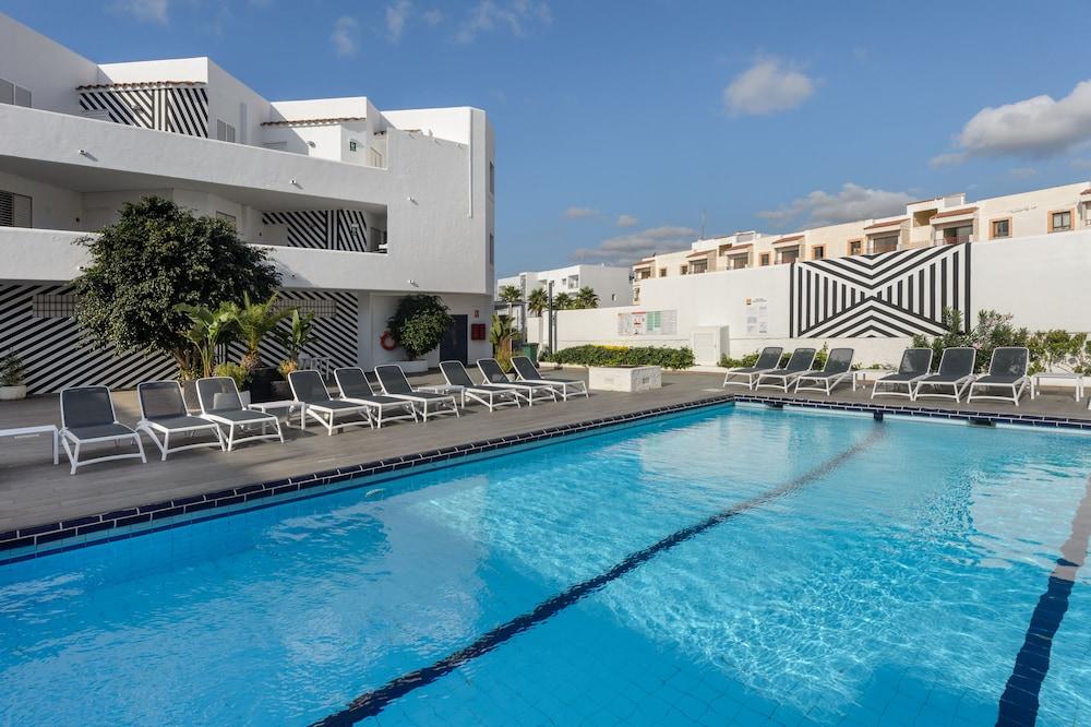 أبارتهوتل فيبرا موجامبو - لبالغين فقط حمام سباحة مكشوف