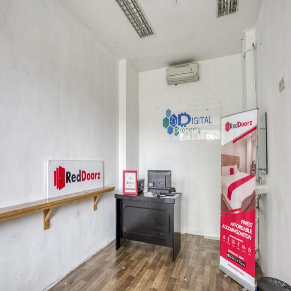 ريد دورز أبارتمنت آت جرين باي بلويت منطقة الاستقبال