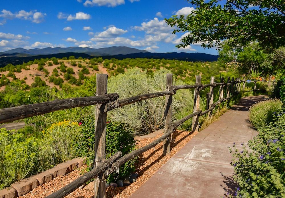 فورت مارسي هوتل سويتس باي أول سيزونز ريزورت لودجنج المنطقة المحيطة بالمنشأة