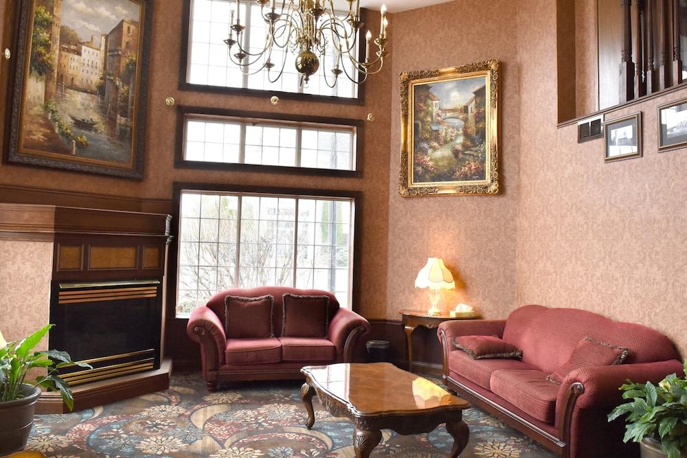 هاميلتون إن سيليكت بيتش فرونت ماكيناو سيتي تفاصيل الفندق من الداخل