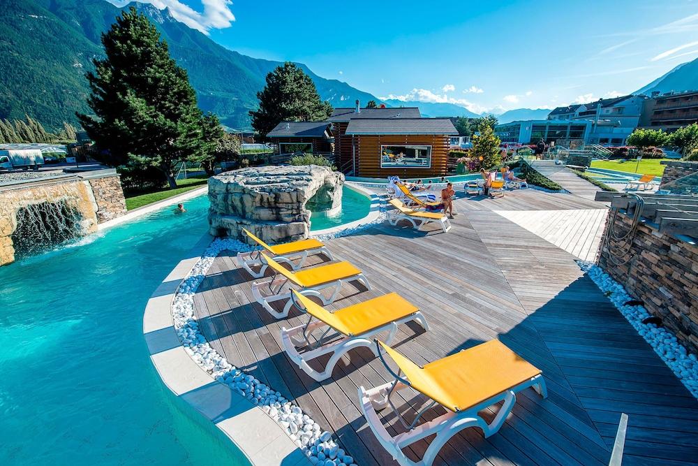 أوتل ديز بينز دي سيلون حمام سباحة مكشوف