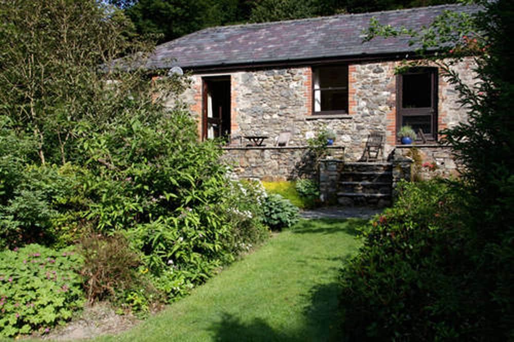 Cwm Irfon Lodge Cottages Featured Image