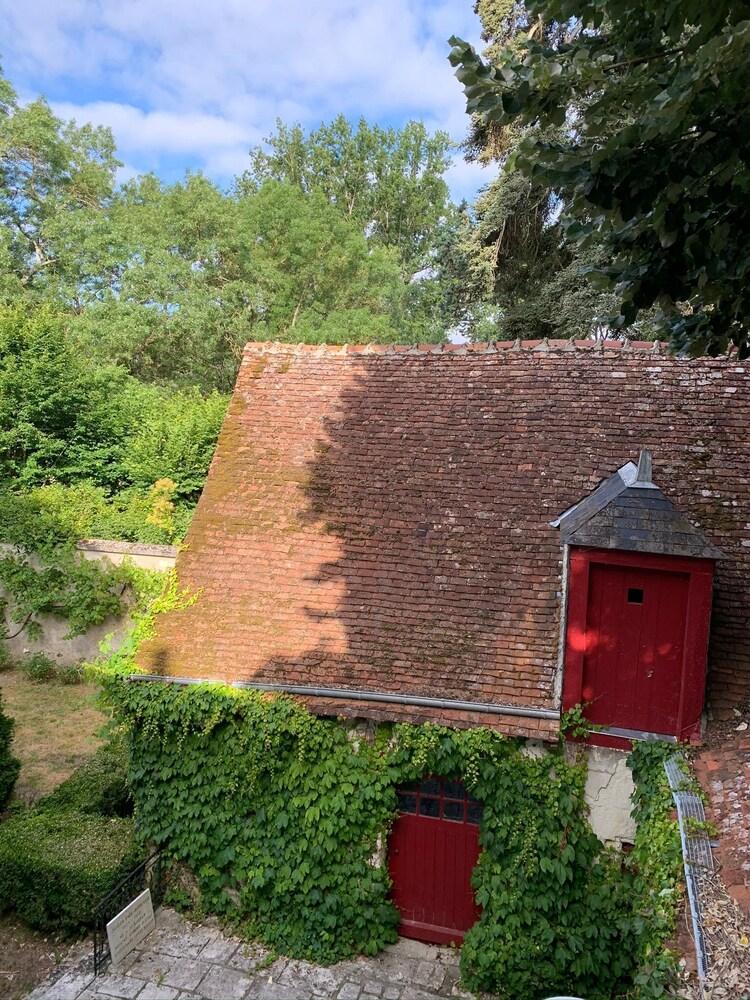Chambres d'hôtes au bord du Cher avec vue sur le Château Exterior
