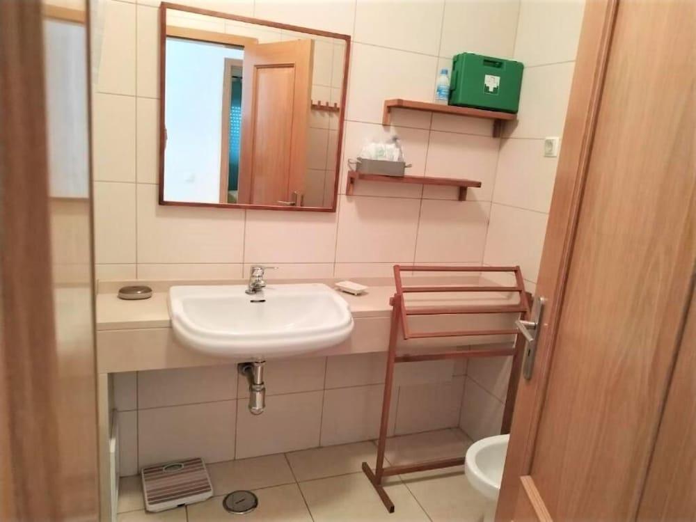 1 سي برايا مار سول باي كاساس آند بابيس حمام