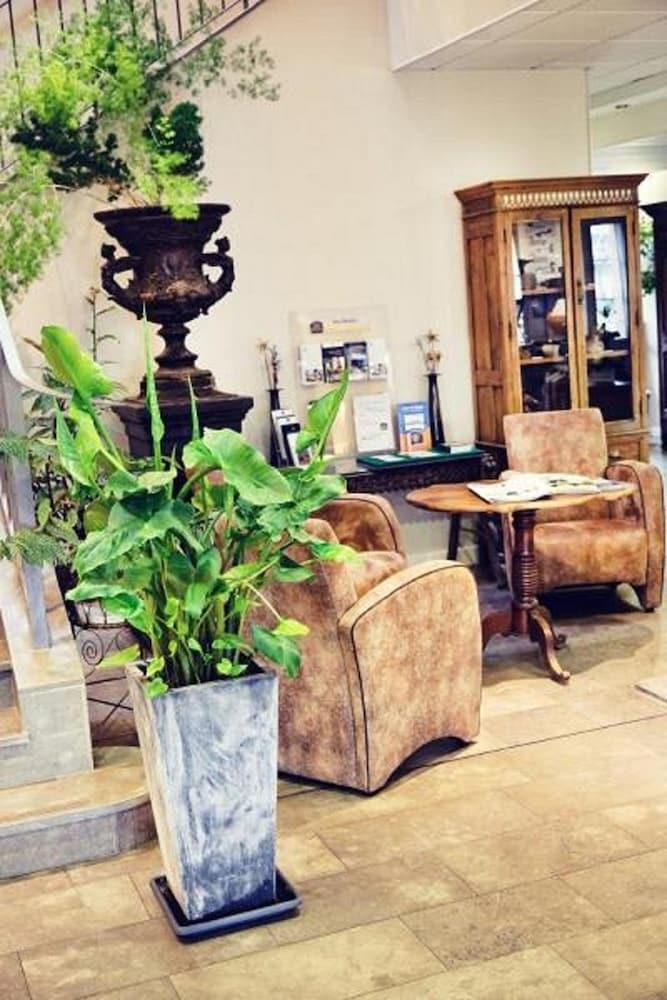 Best Western Plus Le Canard Sur le Toit Interior