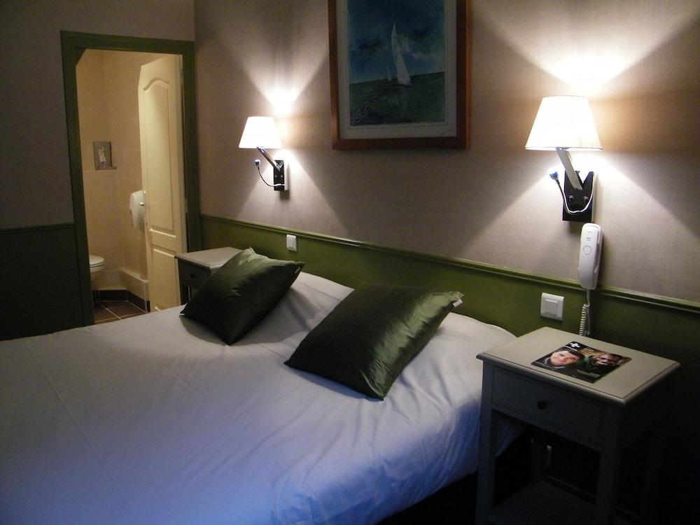 Hôtel Ajoncs d'Or Room