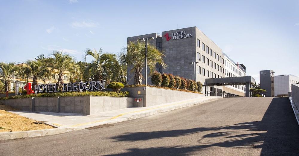 فندق ذي بورن جيجو