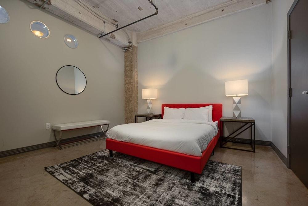 غورجس 1 بد روم إن هيستوريك بيلدينج، داون تاون غرفة