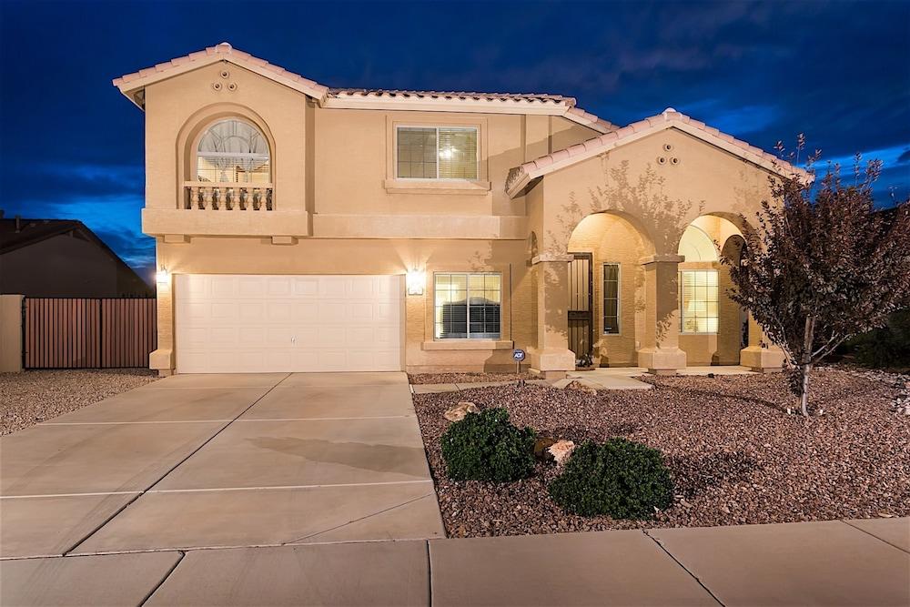 فالي أوف ذا صن 5 بد روم باي كاساجو المنطقة الخارجية