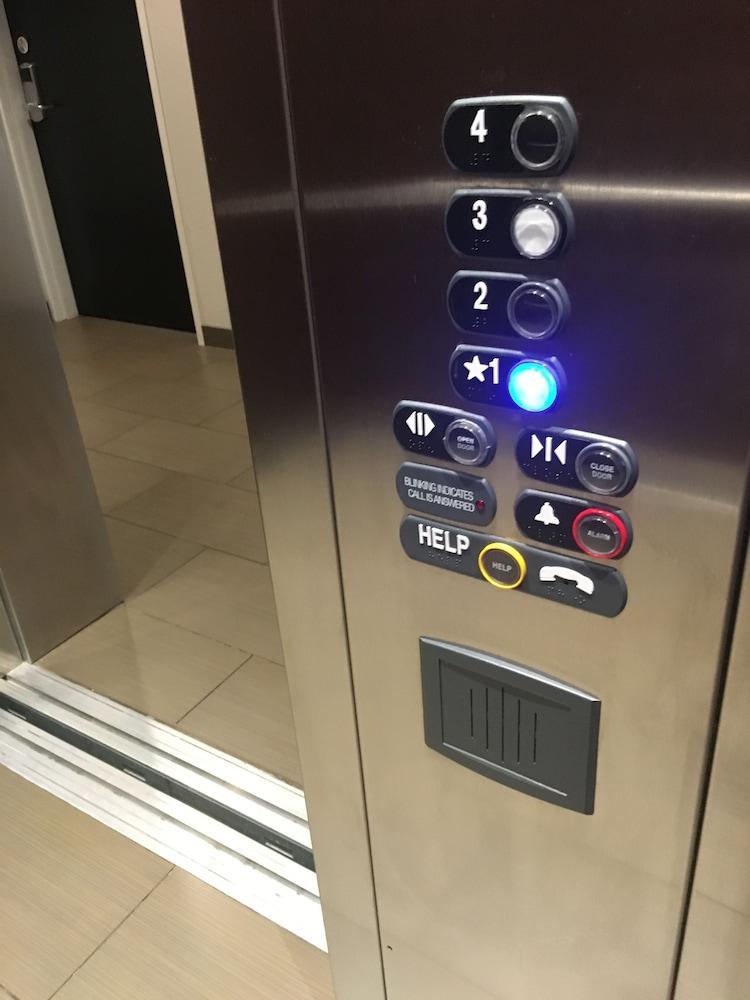 ميكروتل إن آند سويتس باي ويندهام مورهد فارجو إريا منطقة الاستقبال