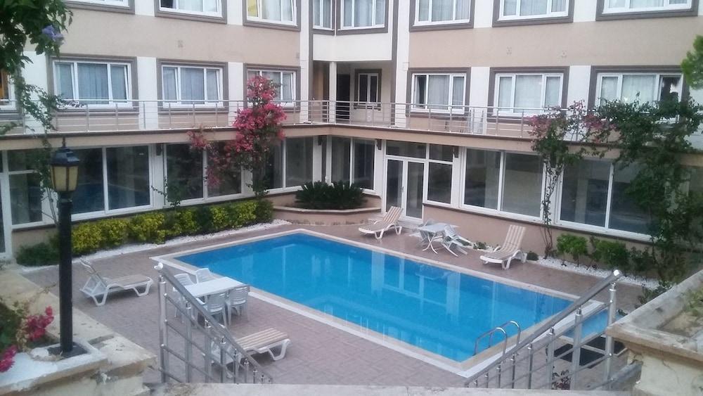 Kemer Apart Uda A+Plus Outdoor Pool