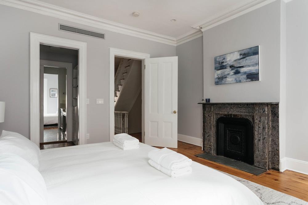 6 بد روم تاون هوم نير نيويورك سيتي غرفة