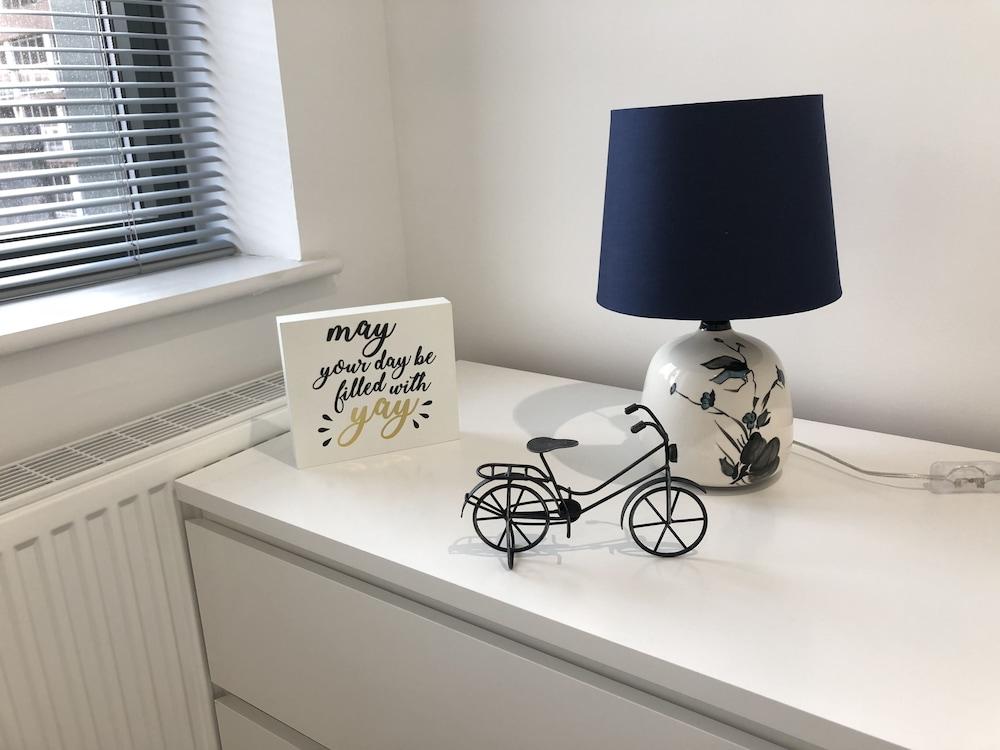 كوزي وان بد روم أبارتمنت باي كرييتيك غرفة