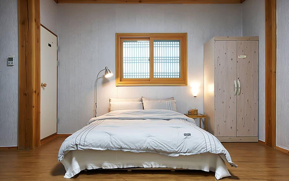 جيونغجو إن هانوك بنسيون غرفة