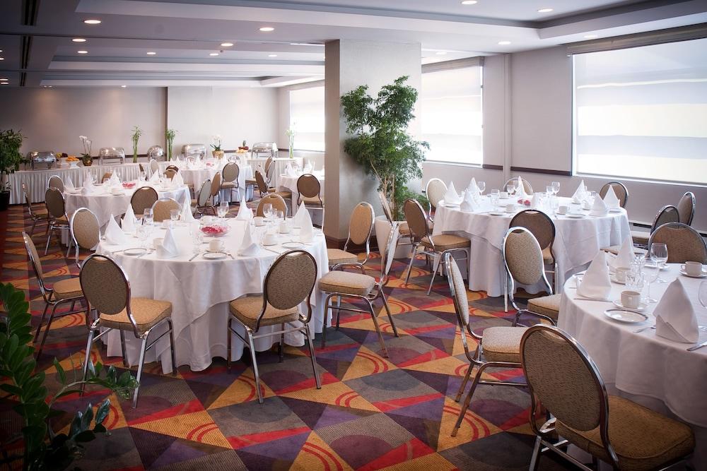 Hôtel Ruby Foo's Reception Hall
