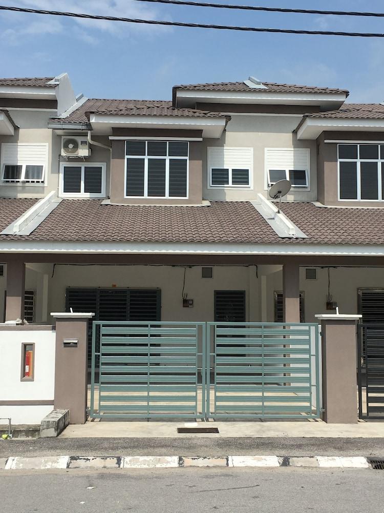 دا بيلا هومستاي