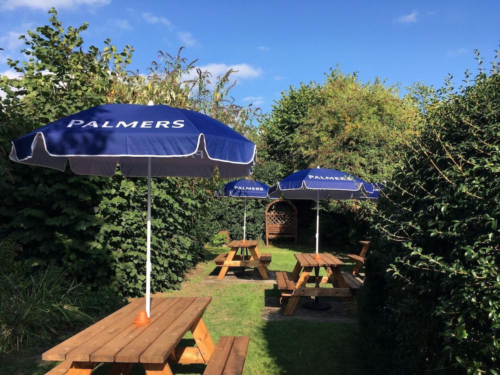 The Phelips Arms Exterior