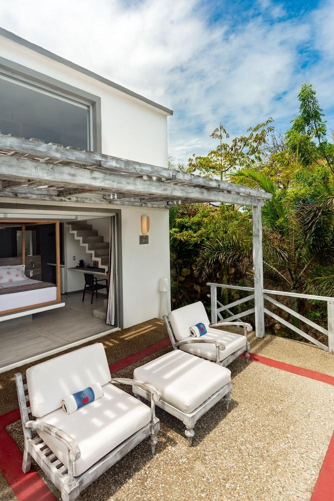 فيلا أيكيا زيبولايت أدالتس سويتس - للبالغين فقط المنطقة الخارجية