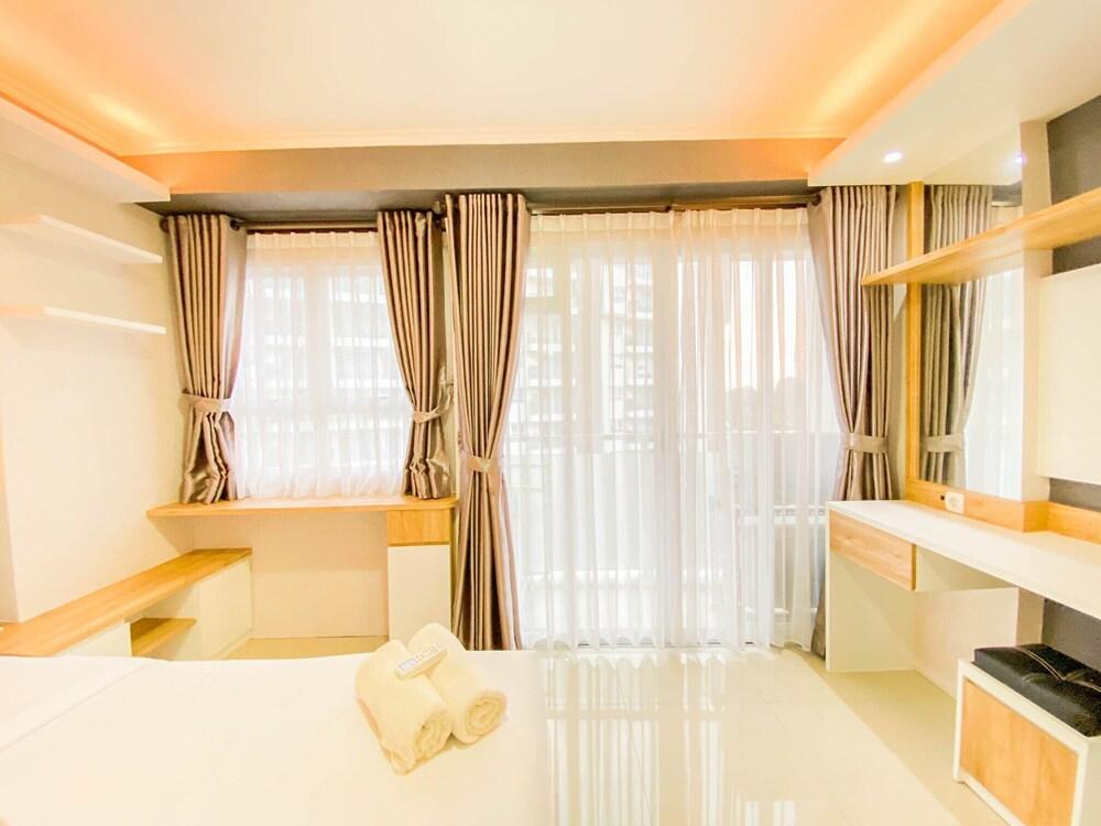 Cozy & Homey 1BR at Gateway Pasteur Apartment Exterior