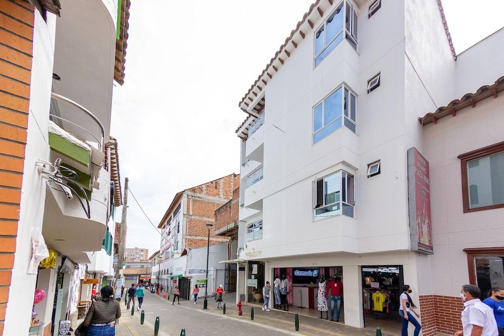 هوتل جوتيير