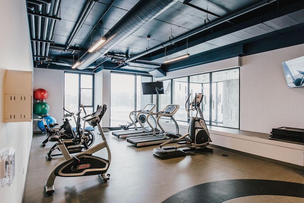 كوربوريت ستايز سترادبروك أبارتمنتس صالة الألعاب الرياضية