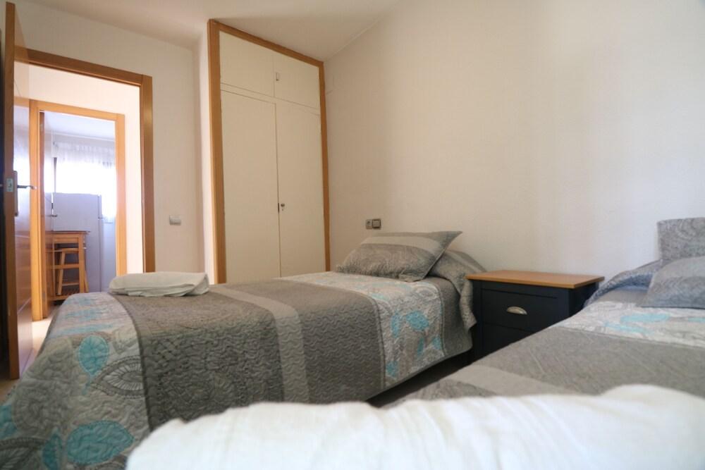 إنموبوكينج إليسابيت أون بريميرا لينيا دي مار غرفة