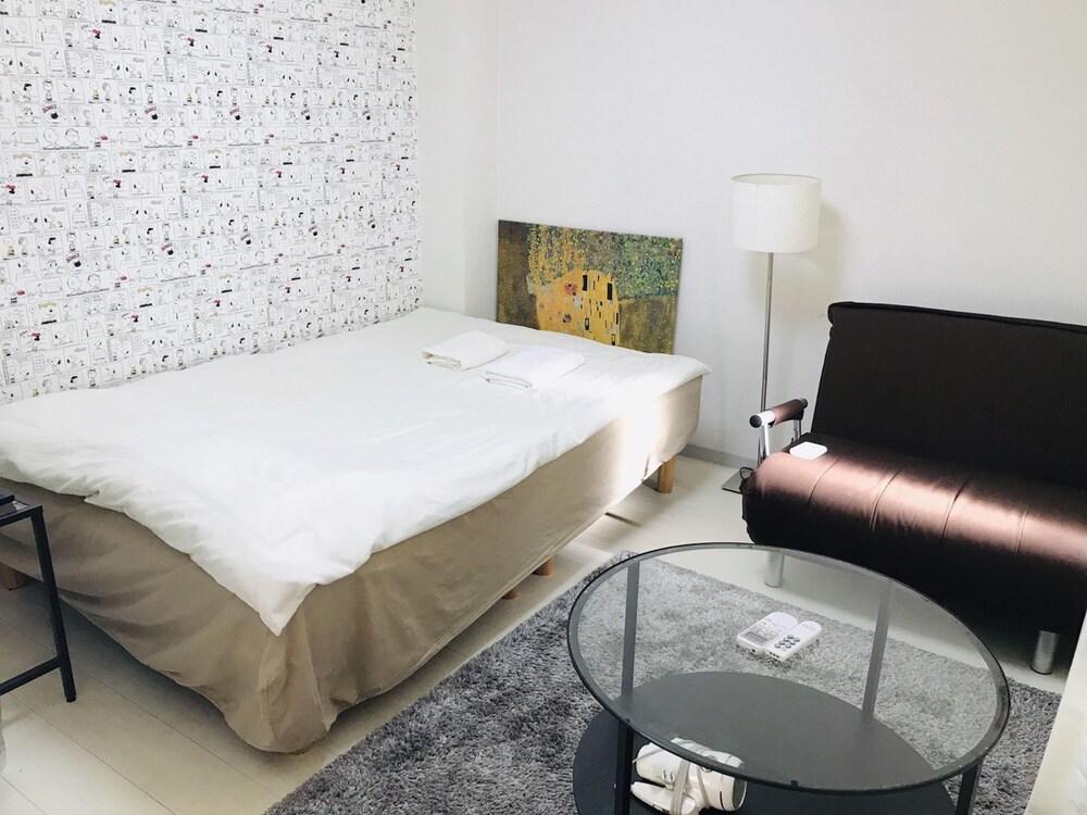 EX Fuse Apartment 1A Room