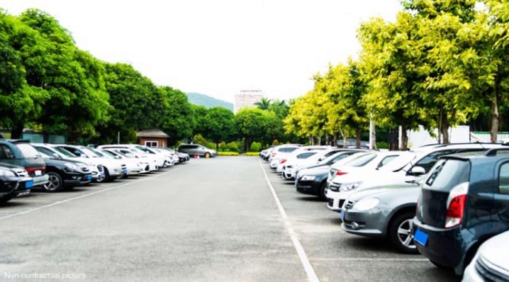 كامبانيلي تولوز سود - لابيج إينوبوليه المنطقة الخارجية