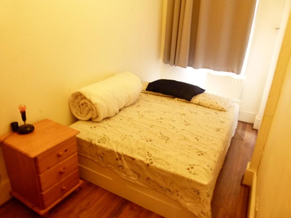 إس إس بروبيرتي هوب - فاميلي أبارتمنت بارونز كورت غرفة