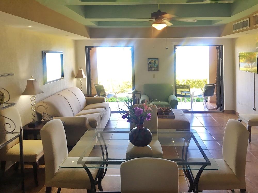 سويت سان خوان 133 جران باسيفيكا ريزورت