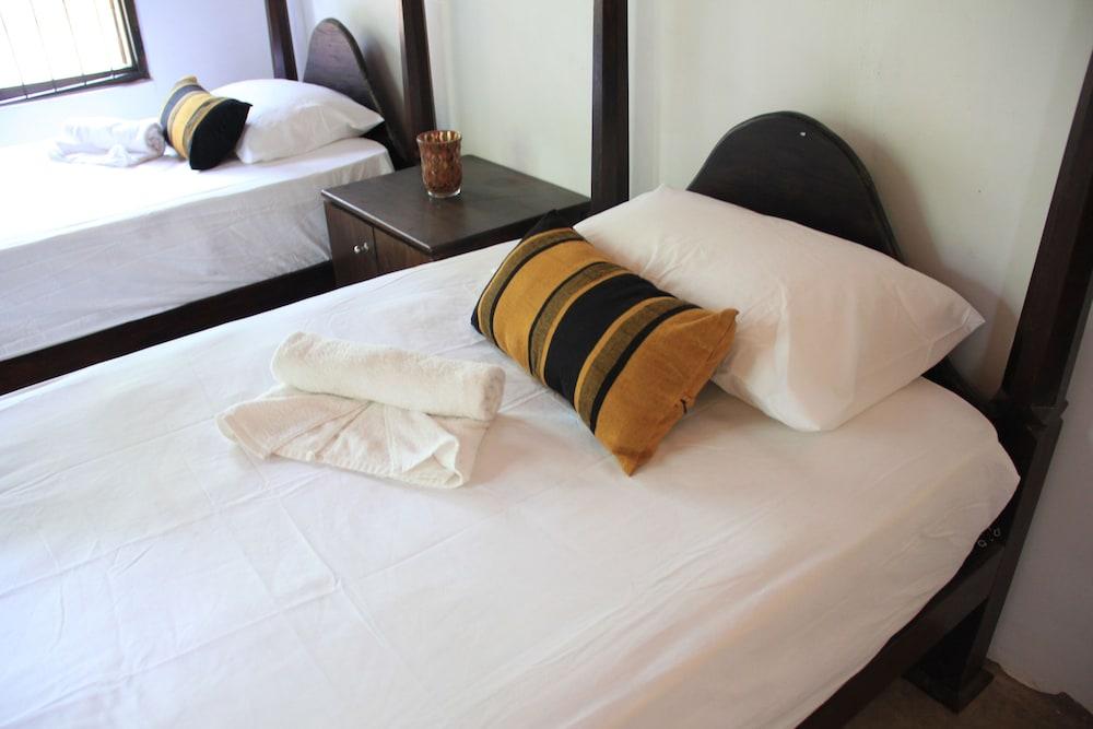 HiddenSide Waya Ulpatha Room