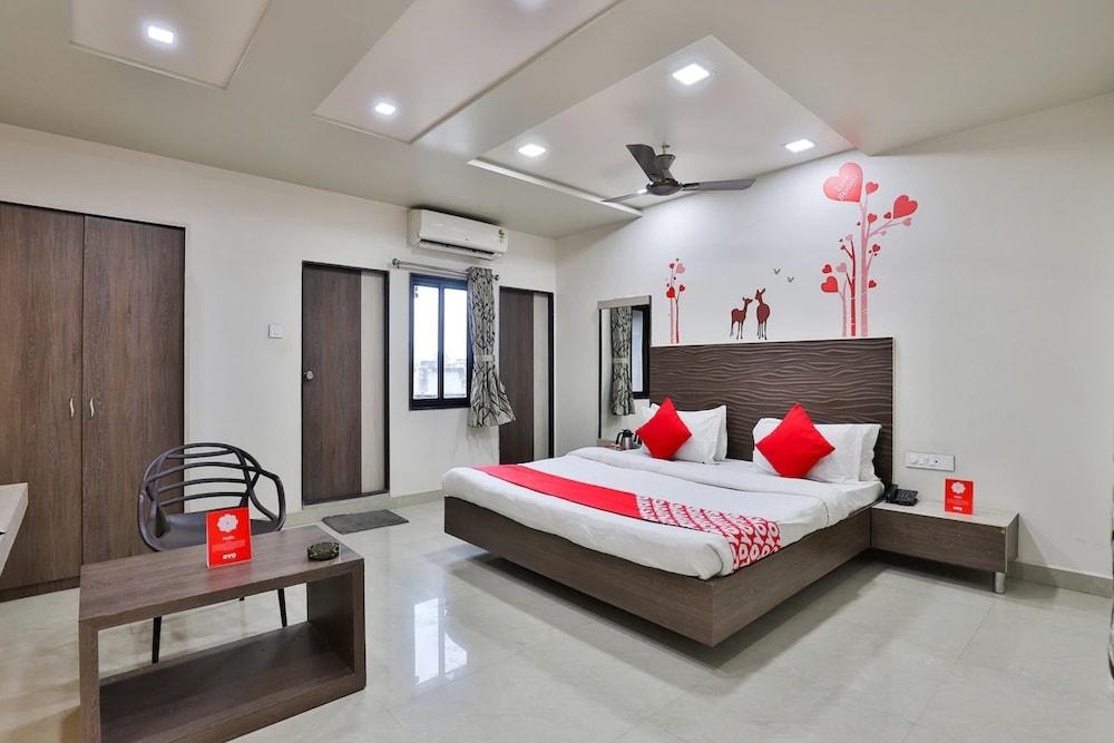 Hotel Daksh
