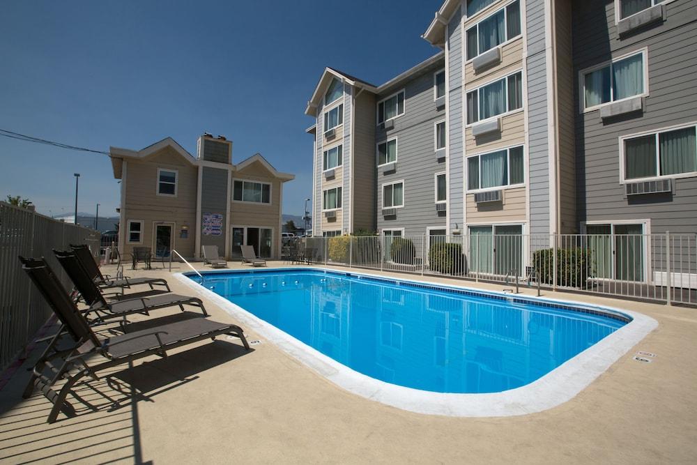 بايمونت باي ويندام رينو أخرى