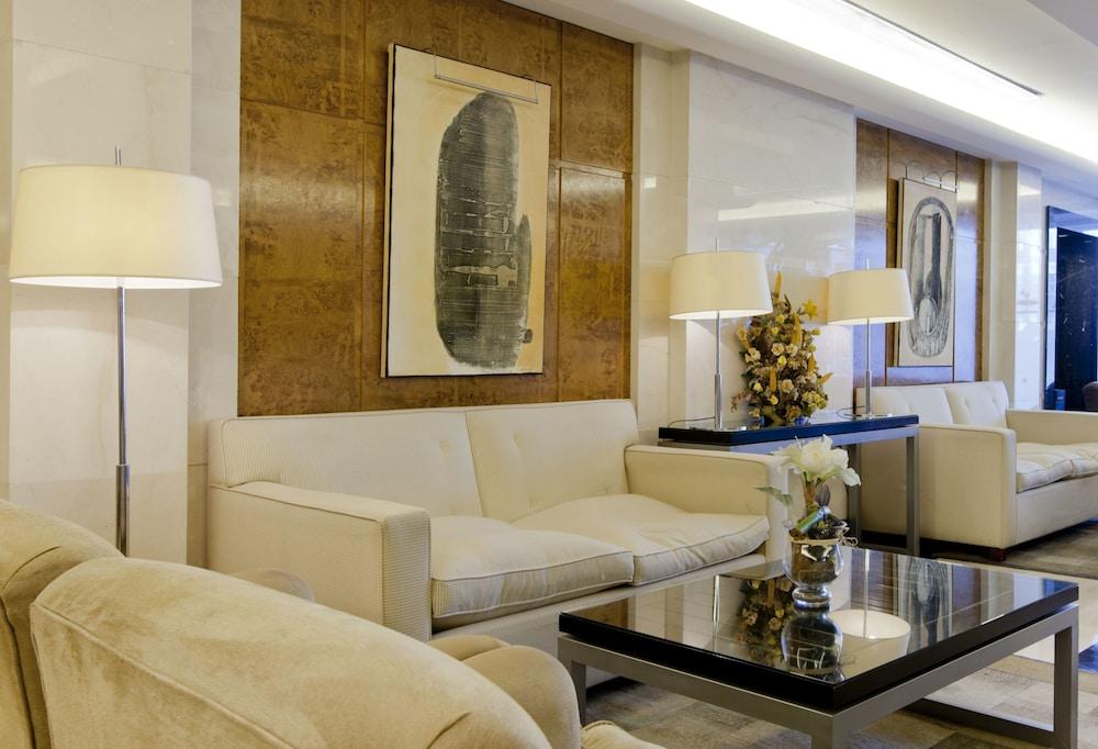 Hotel Andalucia Center Lobby Sitting Area