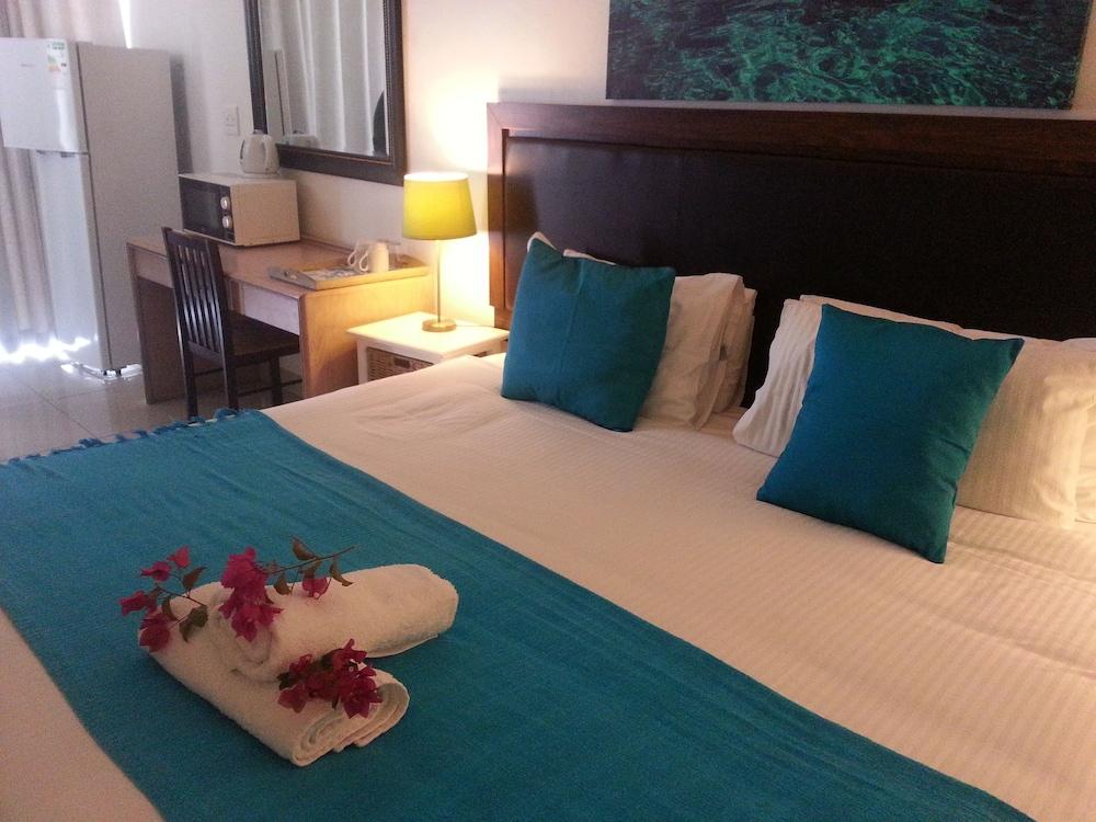 سالدانا باي إن