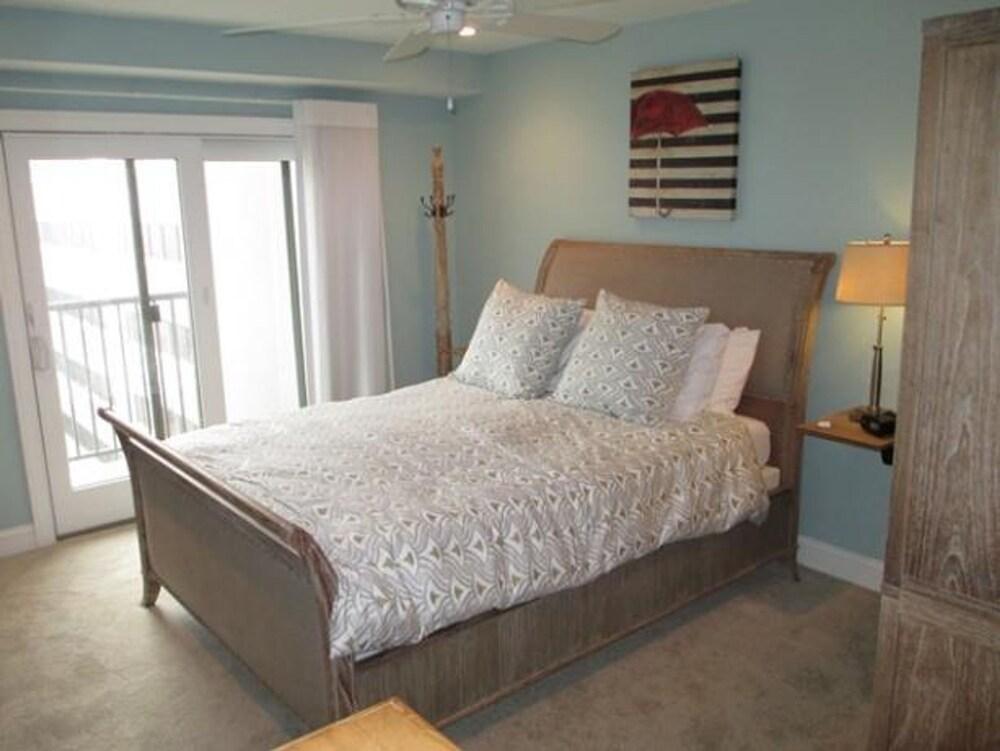 هينلوبين يونيت 607 باي لونج آند فوستر غرفة