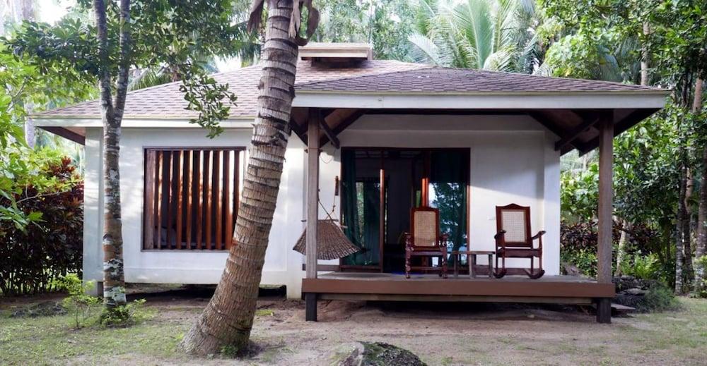 Dolarog Beach Resort Exterior