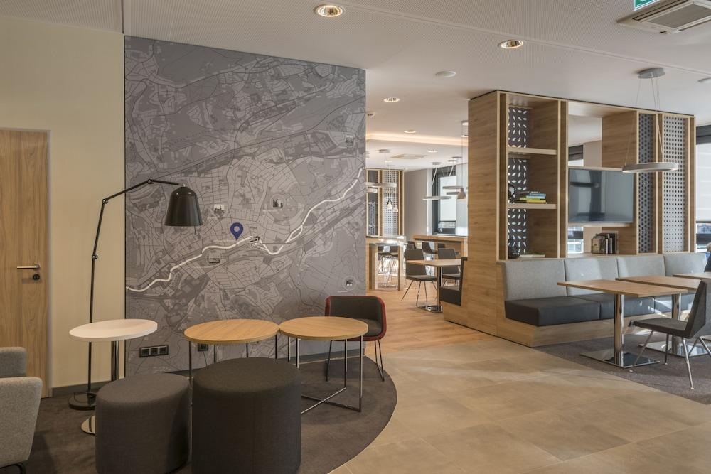 هوليداي إن إكسبرس فابيبروا ر اي  ي ي ا تباتي هو اي باي آيتش جي المنطقة الخارجية