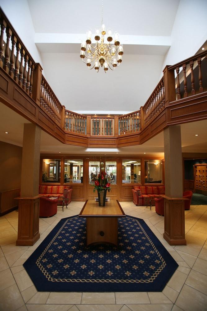 دال هيل هوتل آند جولف كلوب منطقة الاستقبال